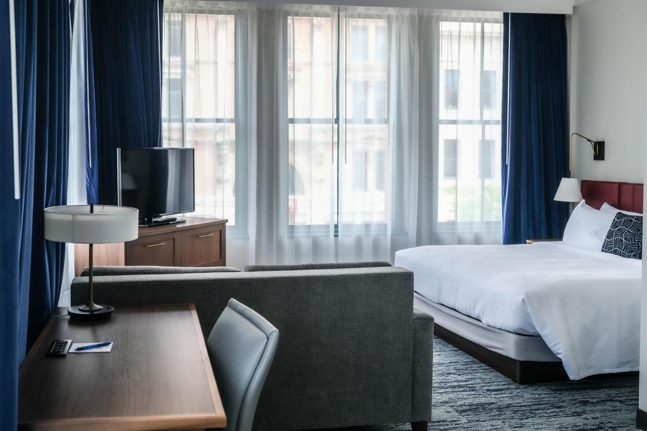Blu-Tique, Akron, A Tribute Portfolio Hotel Екстериор снимка